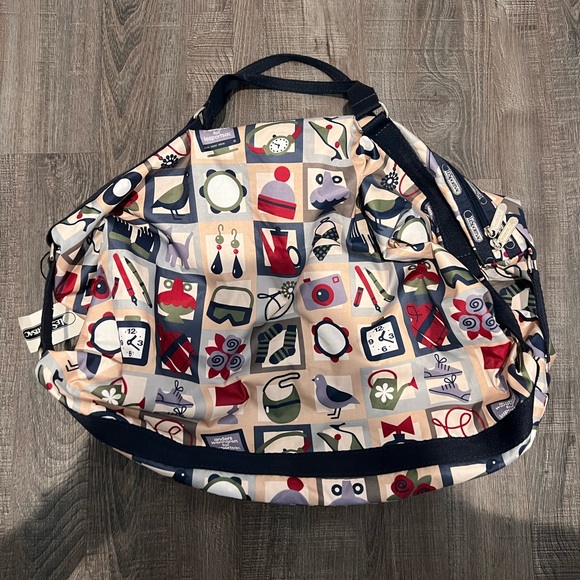Handbags - ❌SOLD❌NWOT LeSportSac XL Duffle w/Pochette 💙